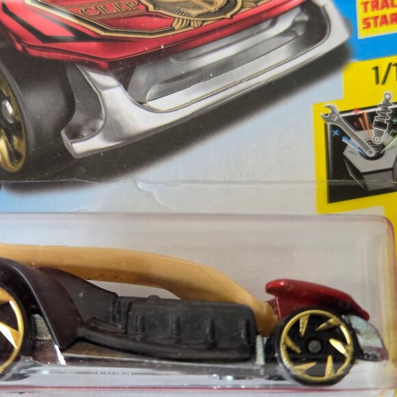 2018 HOT WHEELS, CLIP ROD, #1, MINT IN THE PACKAGE!!! - Picture 2 of 3